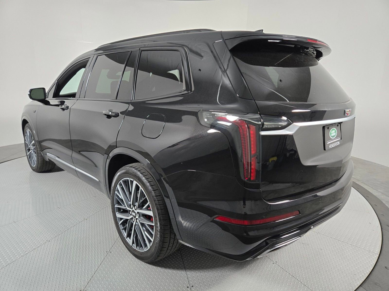Used 2024 Cadillac XT6 Sport w/ Platinum Package AWD/4WD image 17