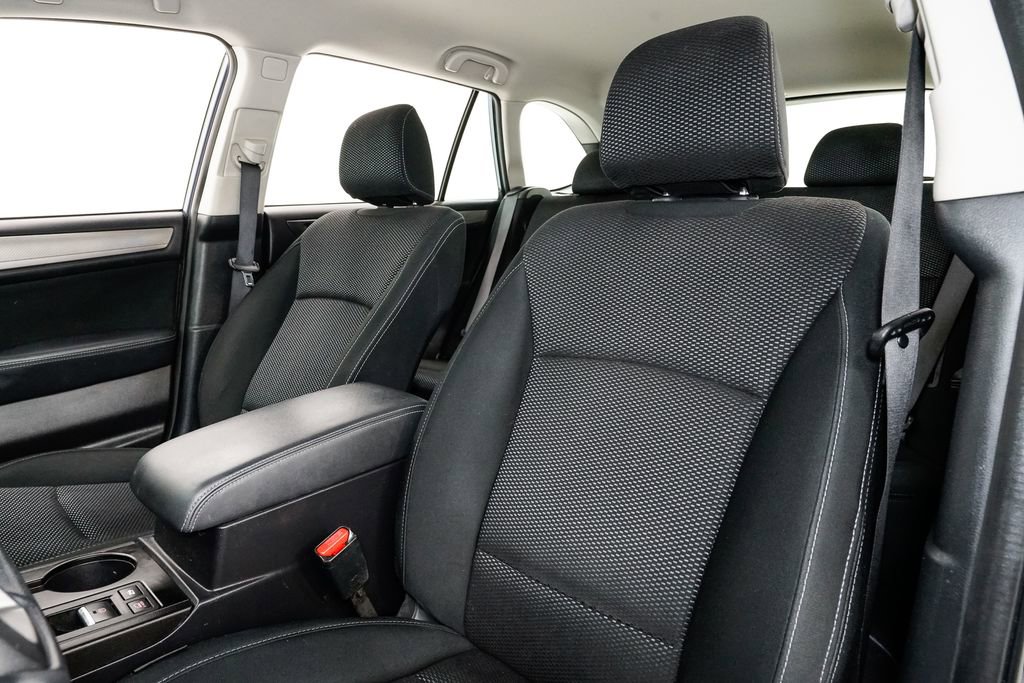 Used 2017 Subaru Outback 2.5i image 10