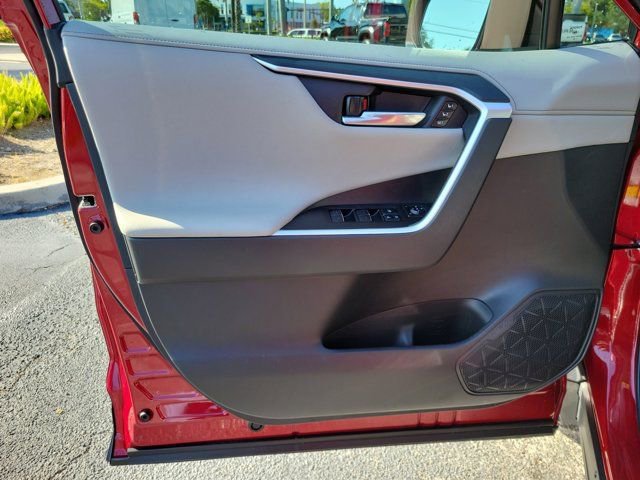 Used 2023 Toyota RAV4 Limited FWD image 12