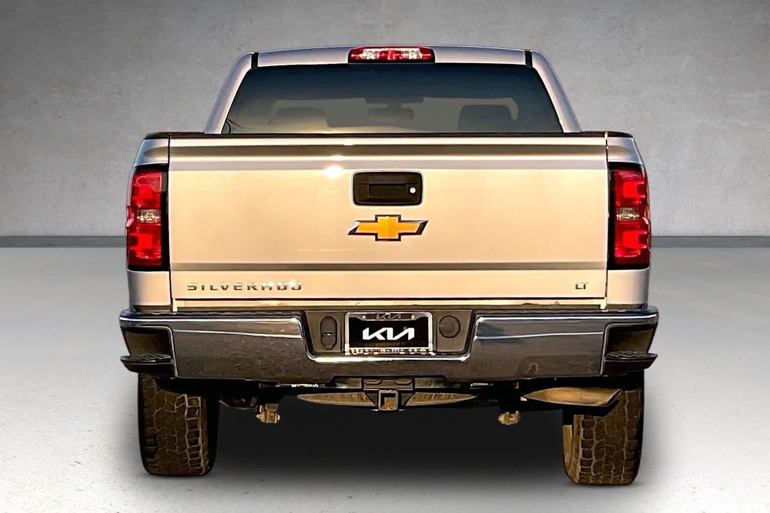 Used 2016 Chevrolet Silverado 1500 LT AWD/4WD image 5