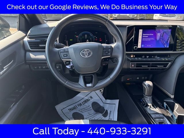 Used 2025 Toyota Camry SE image 15