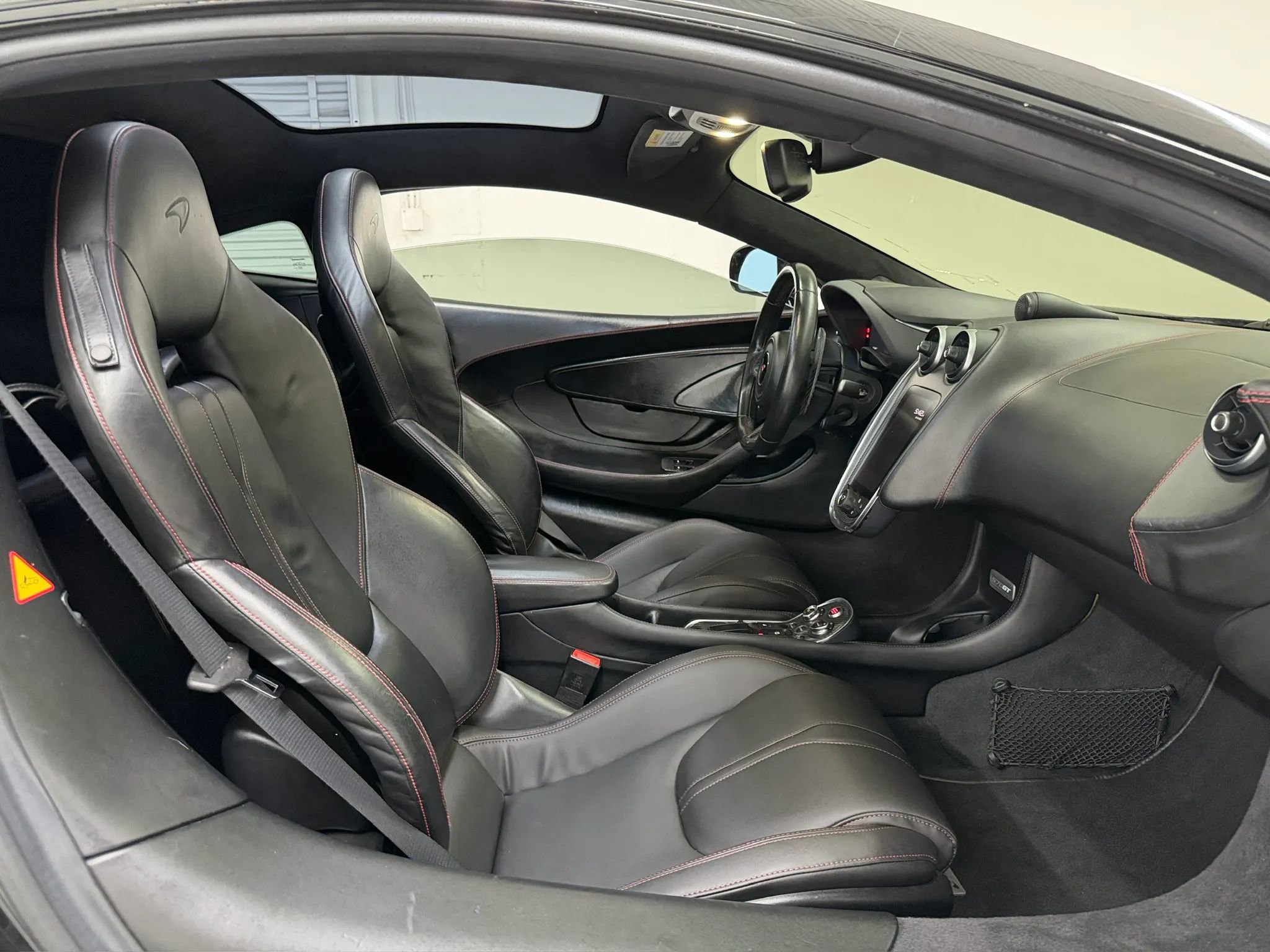 Used 2017 McLaren 570S RWD image 11