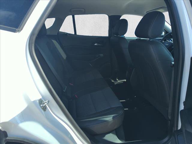 Used 2025 Chevrolet Trax LT FWD image 18