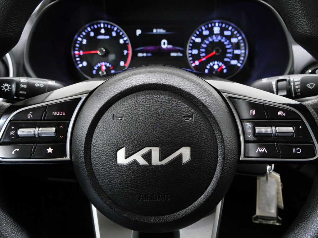 Used 2023 Kia Forte LXS image 16