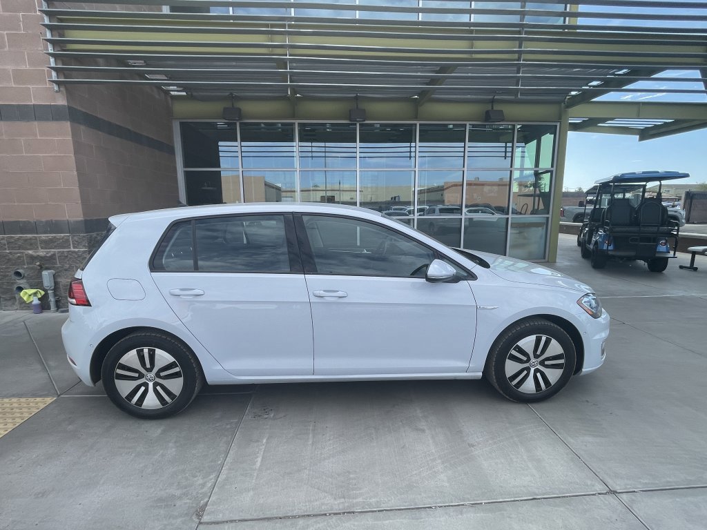 Used 2019 Volkswagen e-Golf SEL Premium image 6