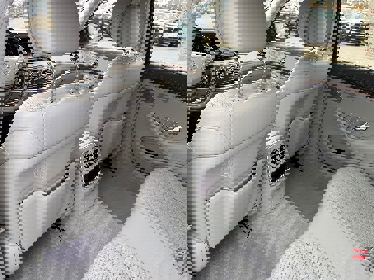 Used 2015 Mercedes-Benz S 550 Sedan image 35