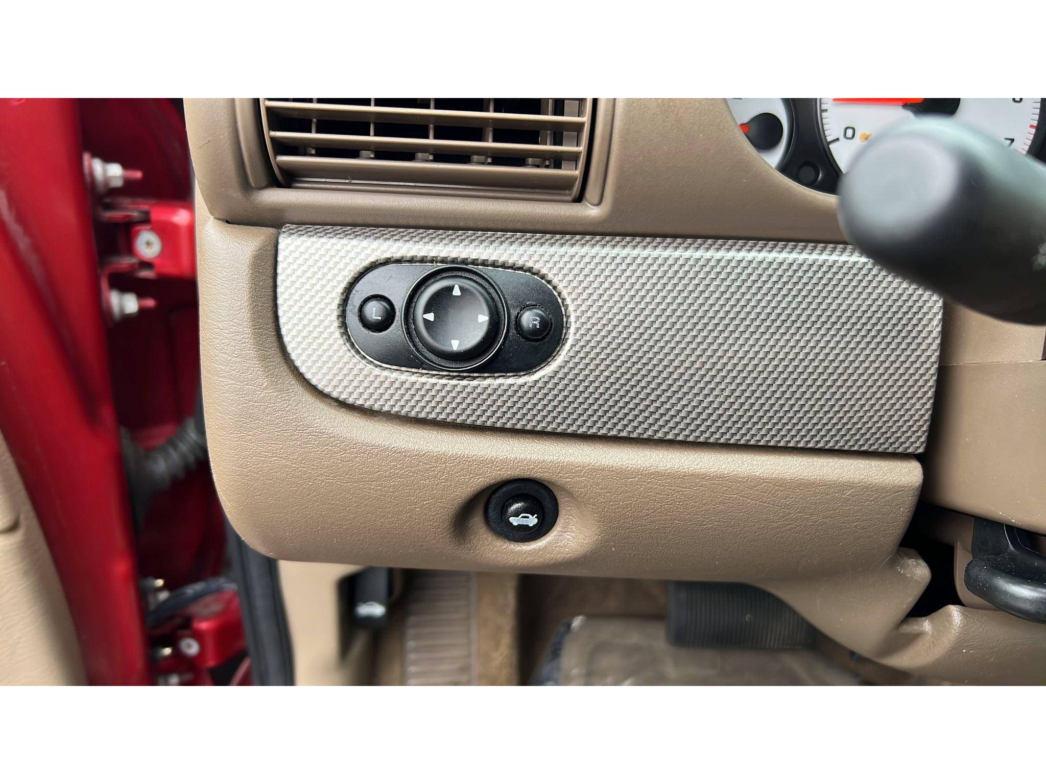 Used 2002 Chrysler Sebring GTC FWD image 22