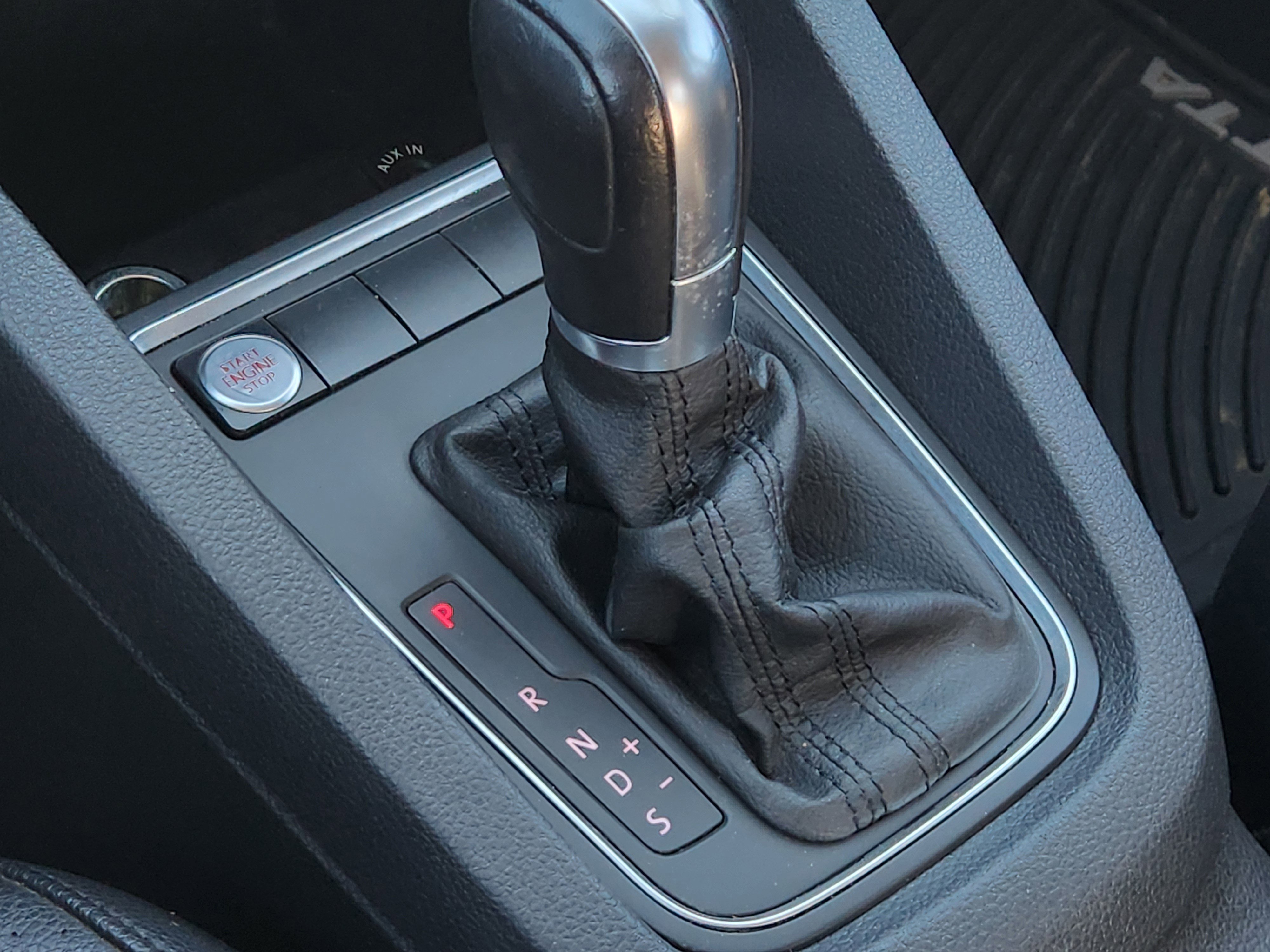 Used 2015 Volkswagen Jetta SE image 13