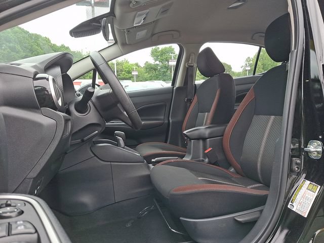 Used 2024 Nissan Versa SR FWD image 13