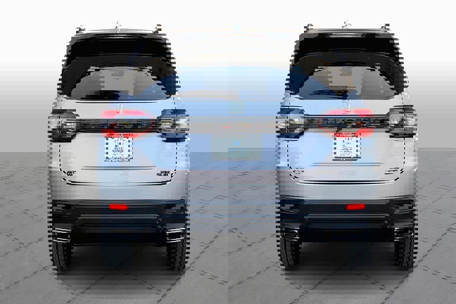 Used 2025 Honda Pilot Sport image 5