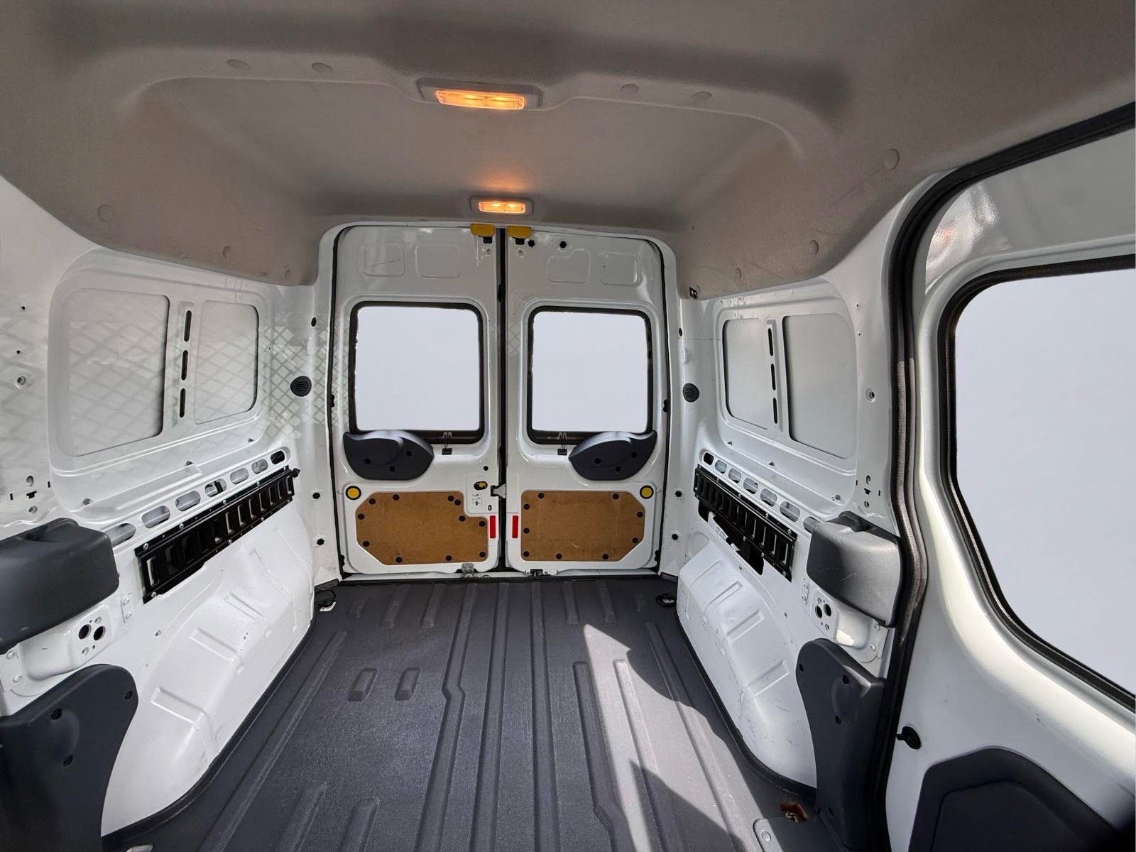 Used 2012 Ford Transit Connect XLT FWD image 17