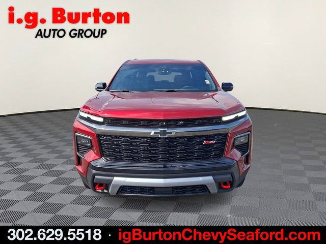 Certified 2025 Chevrolet Traverse Z71 w/ Driver Confidence Package AWD/4WD image 2