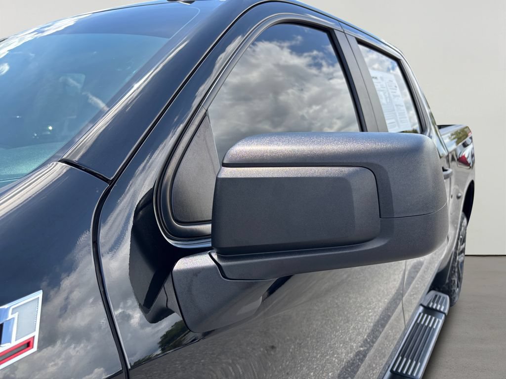 Used 2022 Chevrolet Silverado 1500 Custom Trail Boss w/ LPO, Dark Essentials Package AWD/4WD image 11
