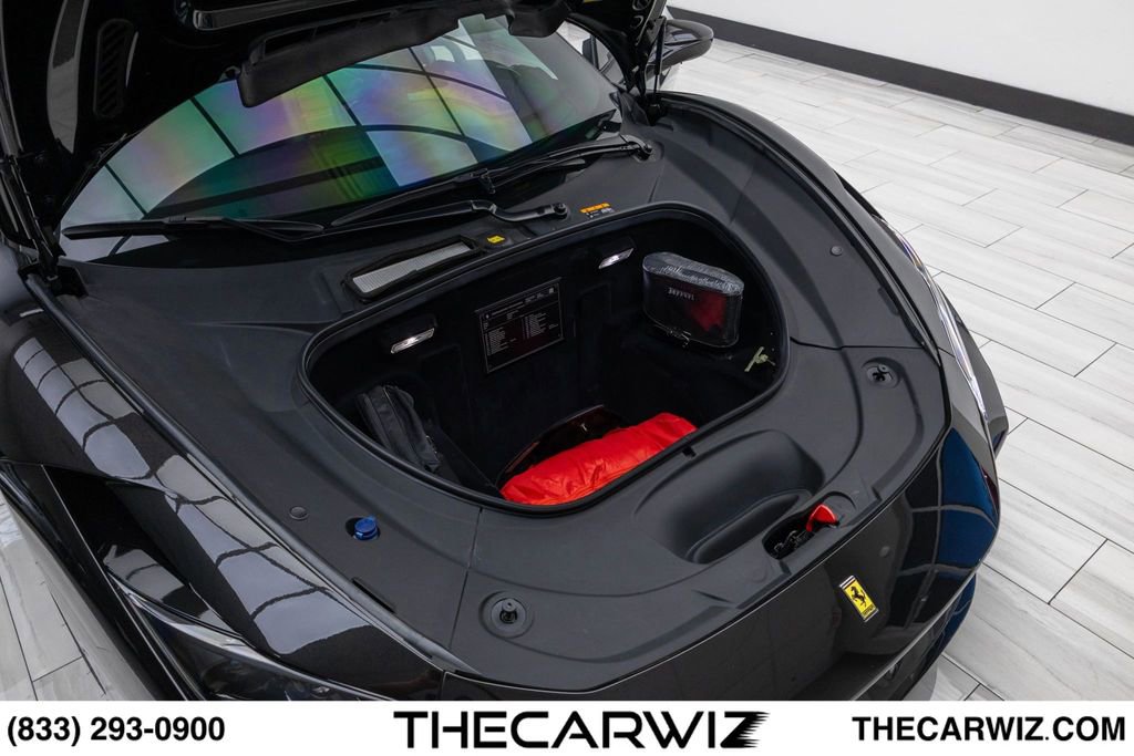 Used 2021 Ferrari F8 Tributo RWD image 39