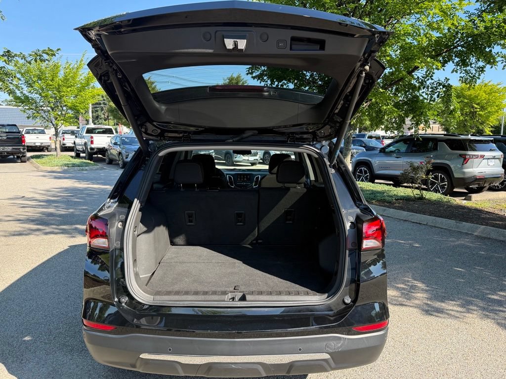 Used 2024 Chevrolet Equinox LT AWD/4WD image 10