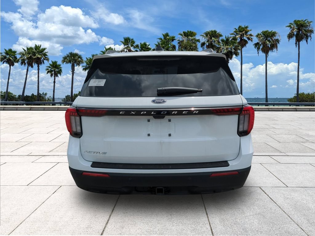 New 2026 Ford Explorer Active RWD image 6