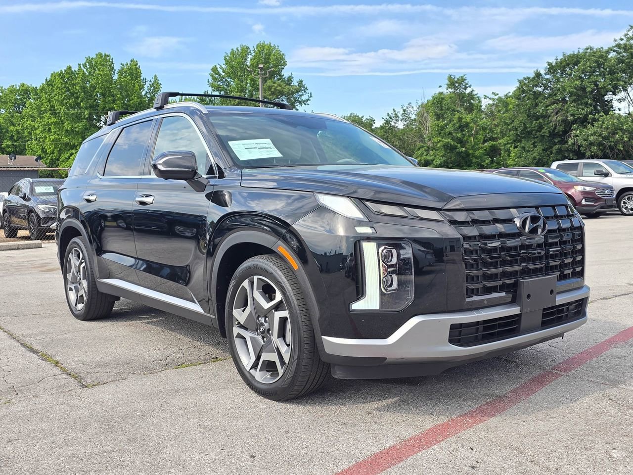 Used 2024 Hyundai Palisade Limited FWD image 1