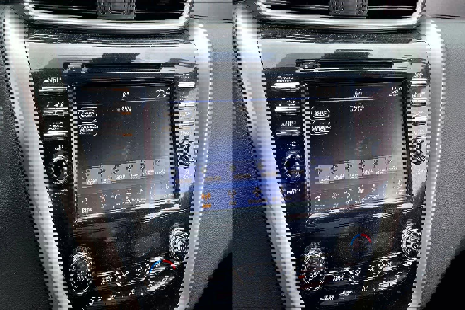 Certified 2024 Nissan Murano SV w/ SV Midnight Edition Package image 59