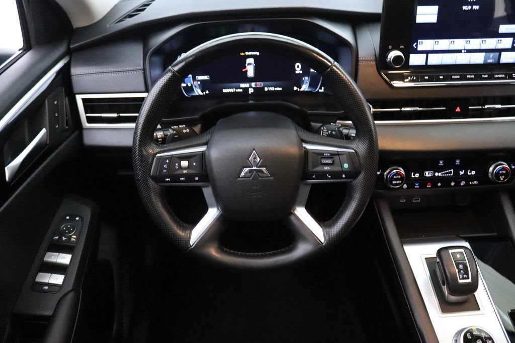 Used 2024 Mitsubishi Outlander SEL FWD image 18