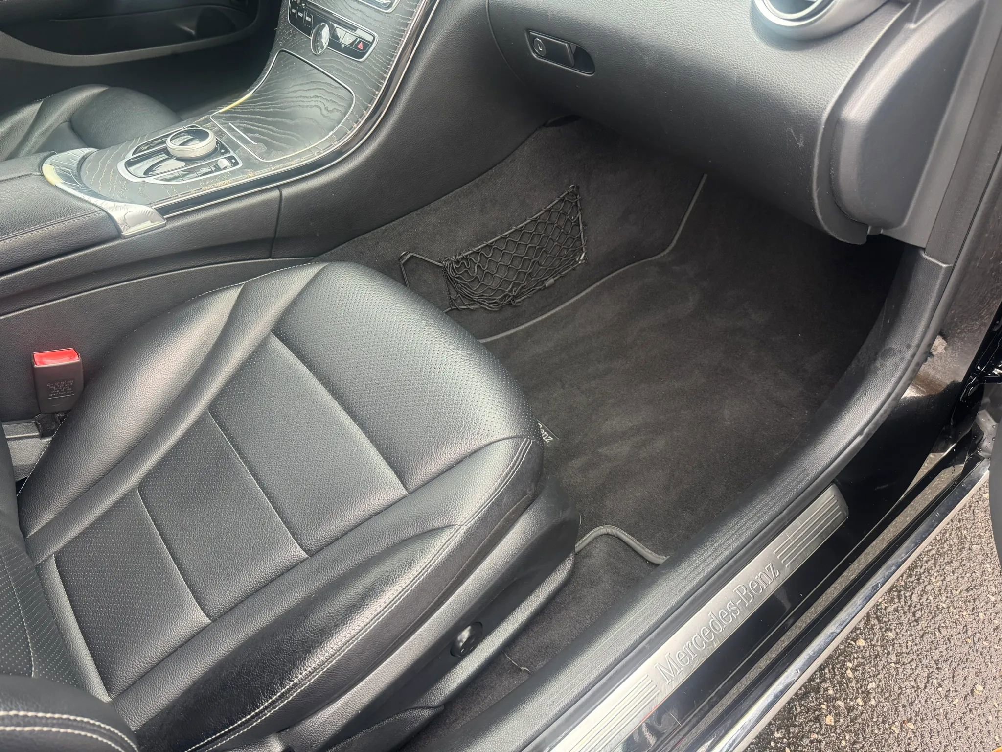 Used 2017 Mercedes-Benz C 300 Sedan image 27
