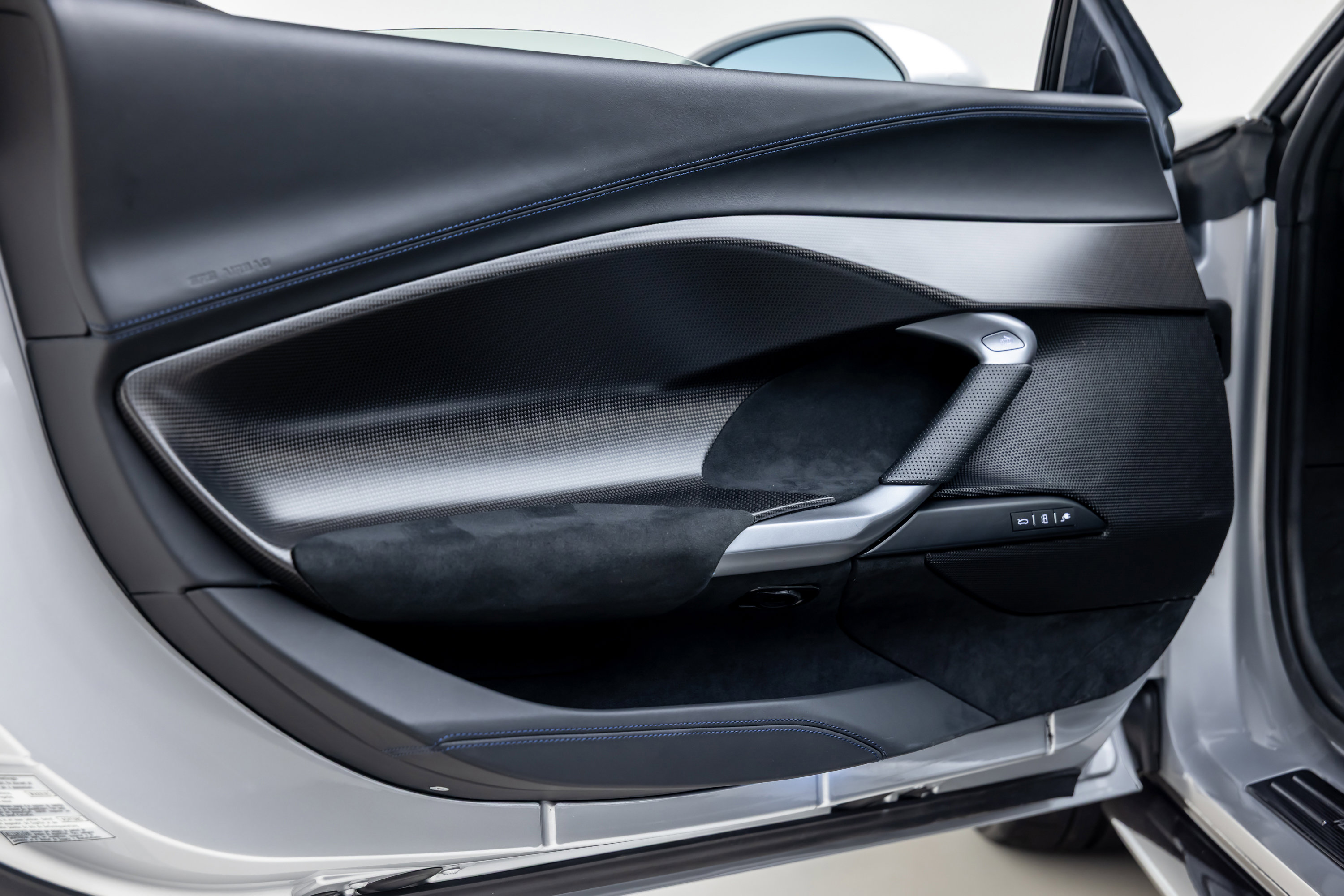 Certified 2023 Ferrari 296 GTS image 76