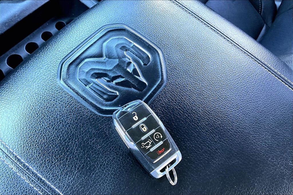 Used 2021 RAM 1500 Laramie RWD image 34