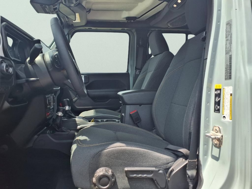 Used 2024 Jeep Wrangler Unlimited Sport AWD/4WD image 14