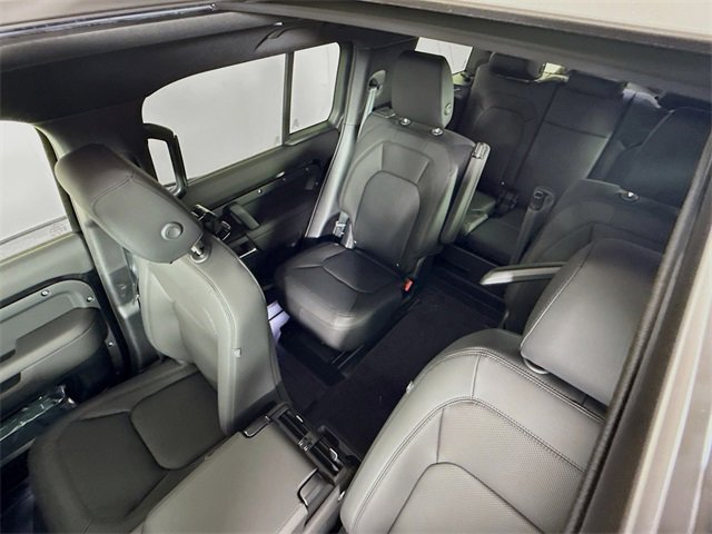 New 2026 Land Rover Defender 130 X-Dynamic SE image 14