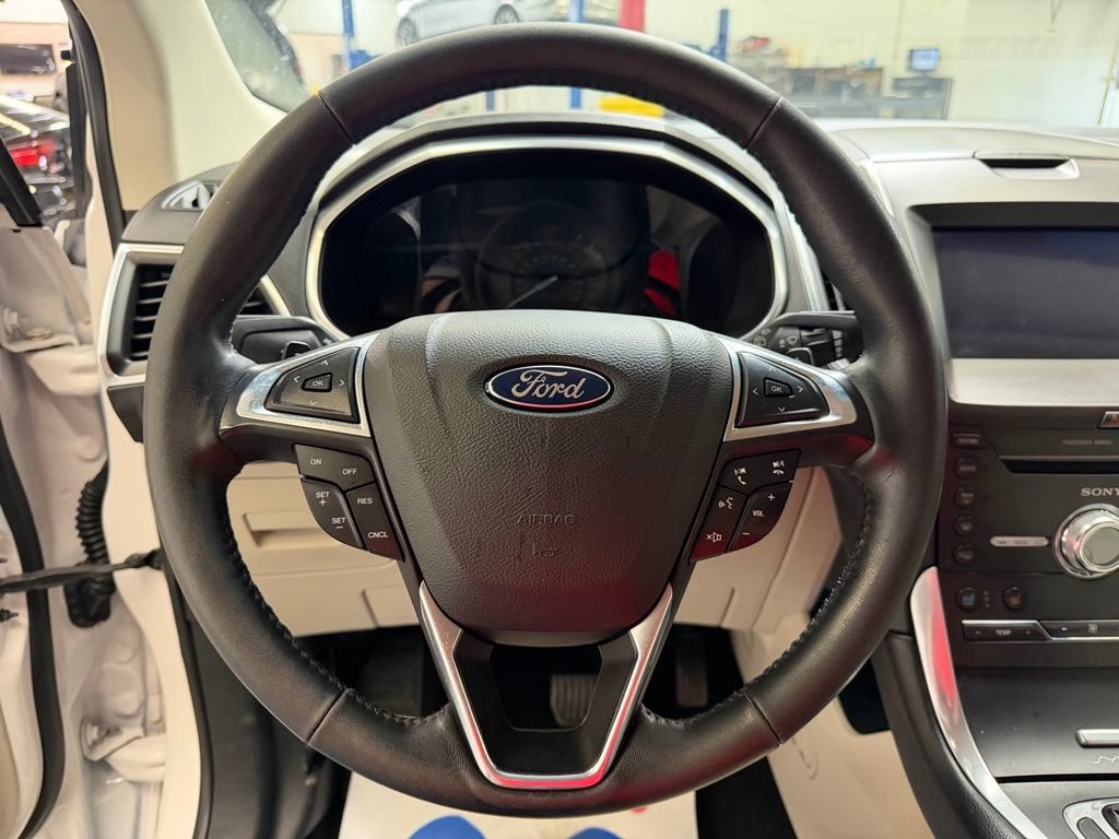 Used 2017 Ford Edge Titanium w/ Equipment Group 301A AWD/4WD image 21
