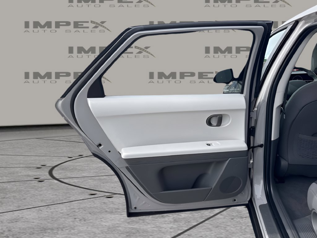 Used 2025 Hyundai Ioniq 5 SE RWD image 26