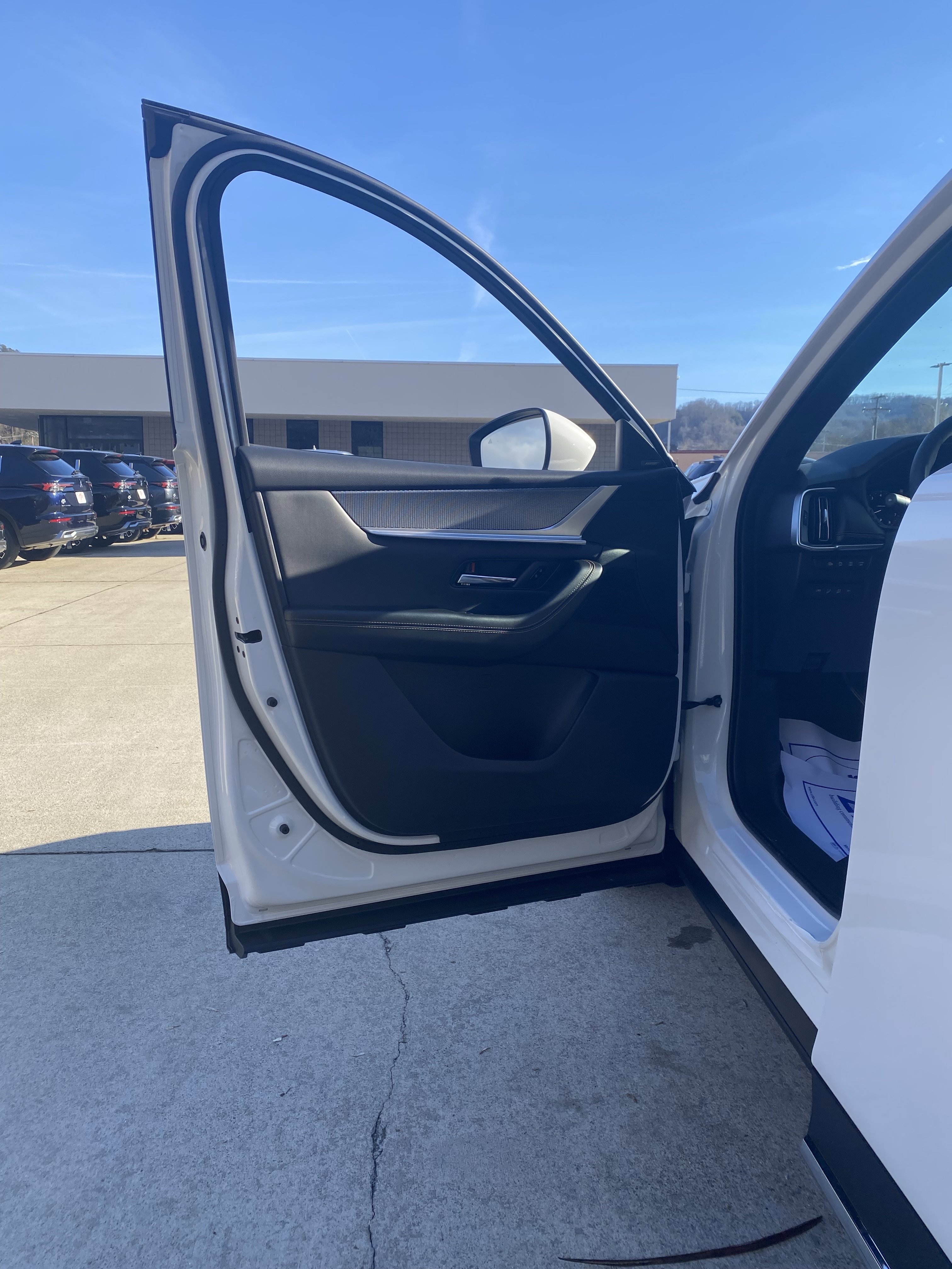 New 2026 MAZDA CX-90 3.3 Turbo w/ Premium Plus Pkg image 3