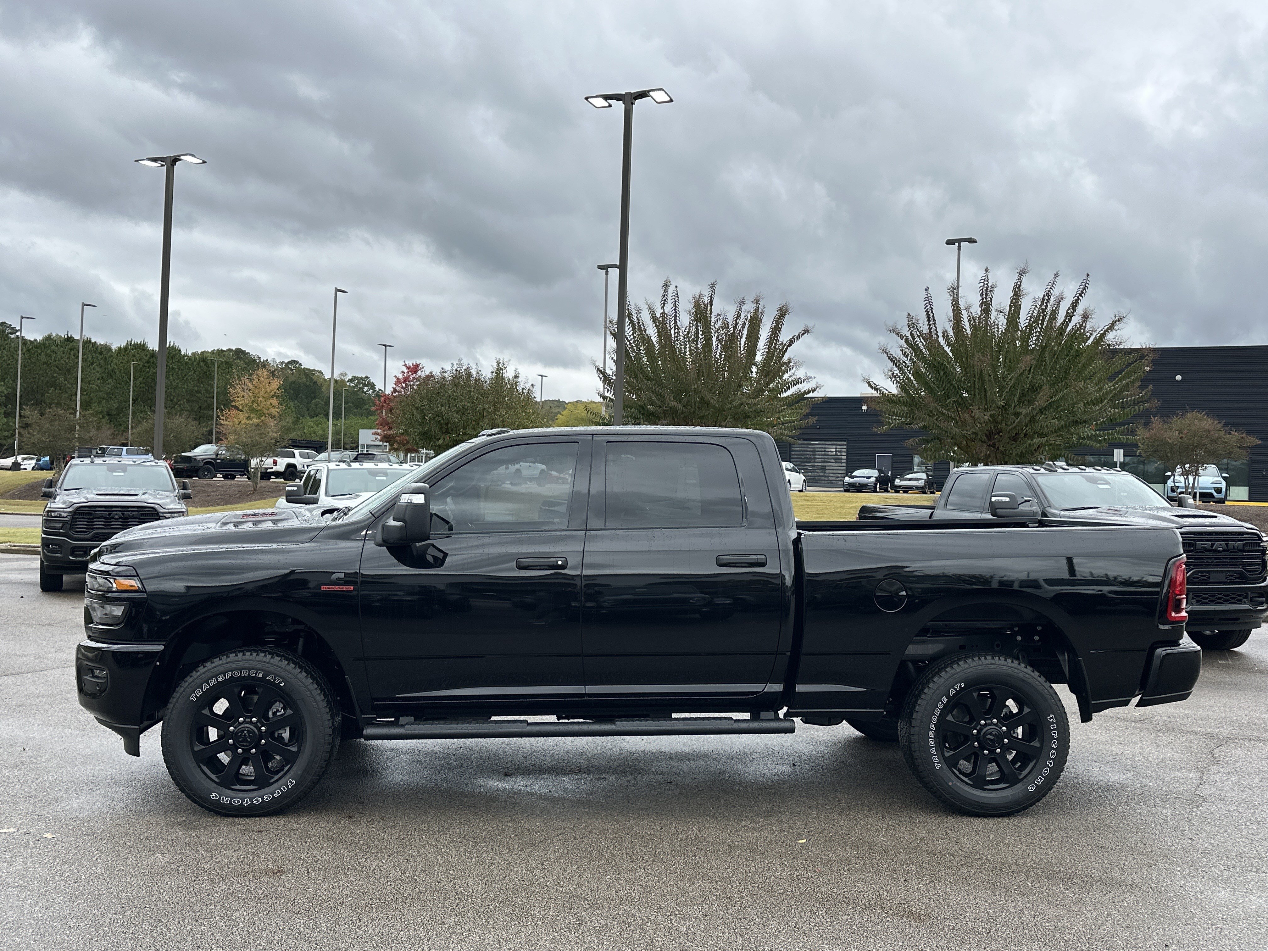 New 2026 RAM 2500 Tradesman AWD/4WD image 4