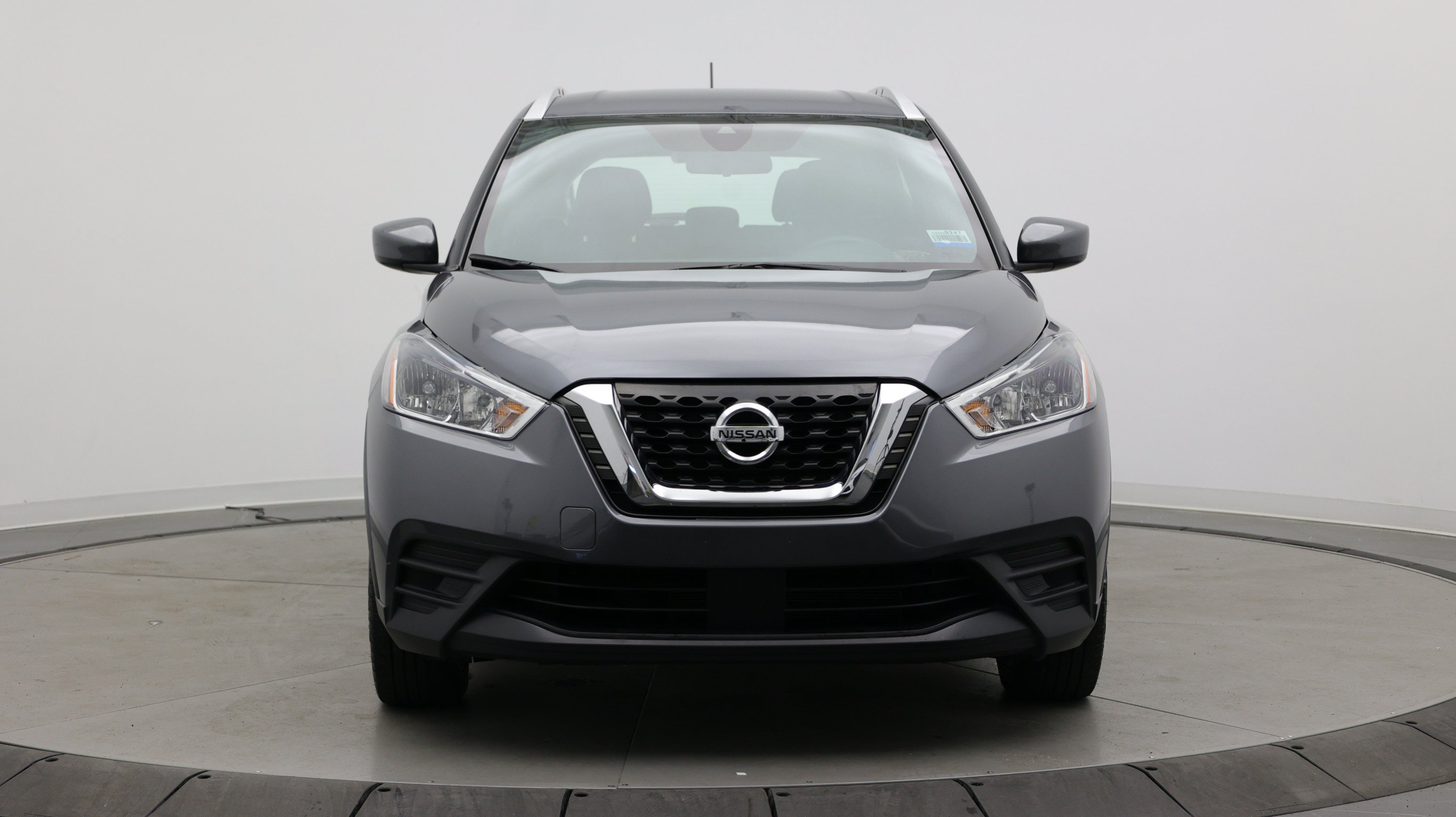 Used 2020 Nissan Kicks SV FWD image 2