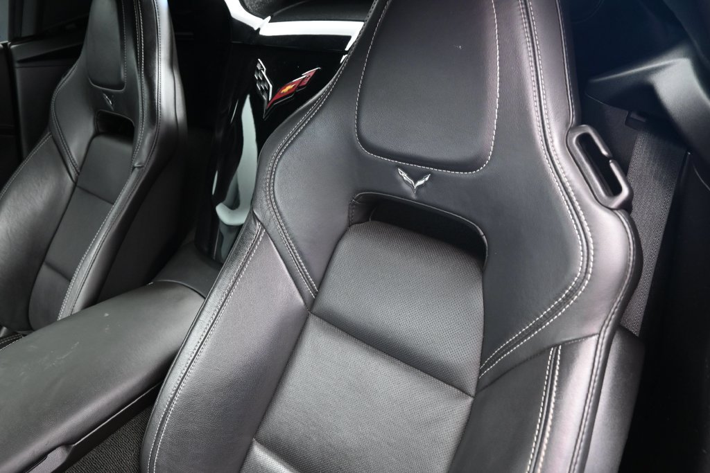 Used 2019 Chevrolet Corvette Z06 RWD image 17