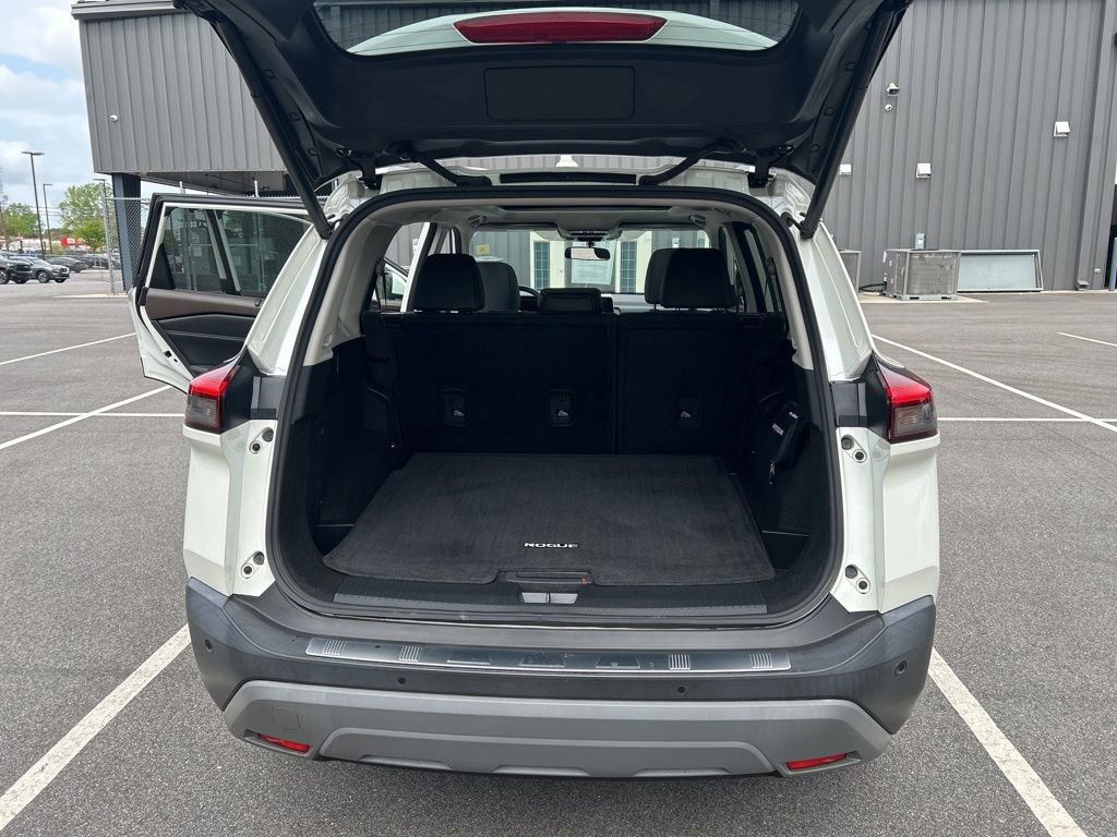 Certified 2023 Nissan Rogue SV w/ SV Premium Package image 24