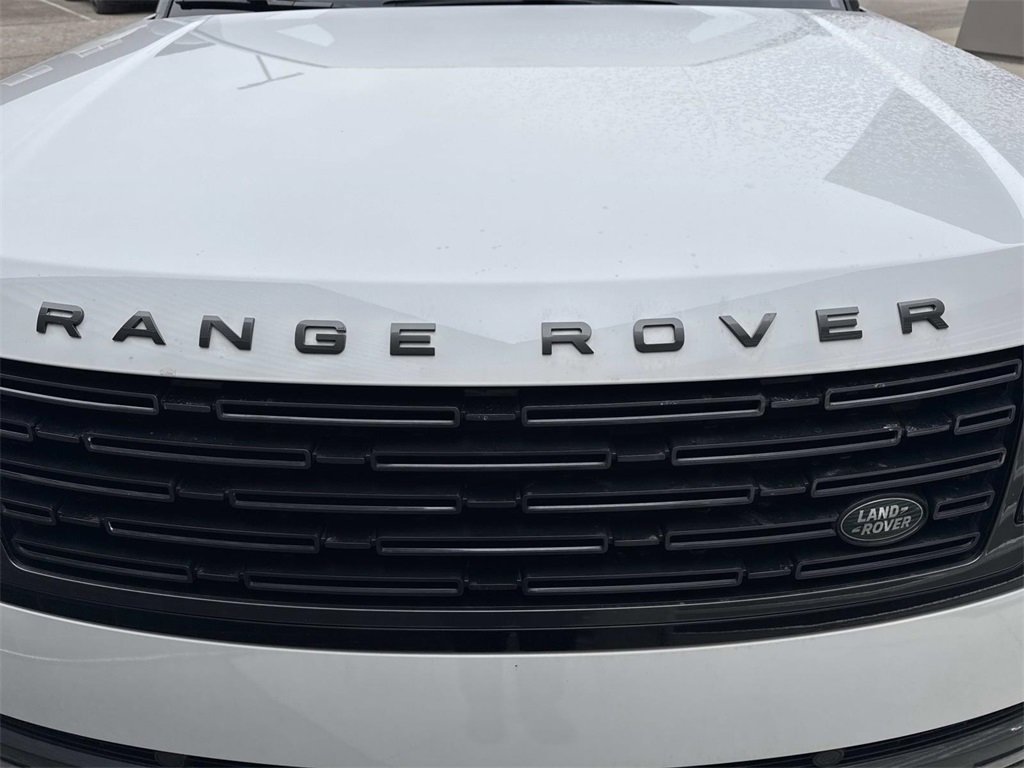 Used 2023 Land Rover Range Rover SE image 11