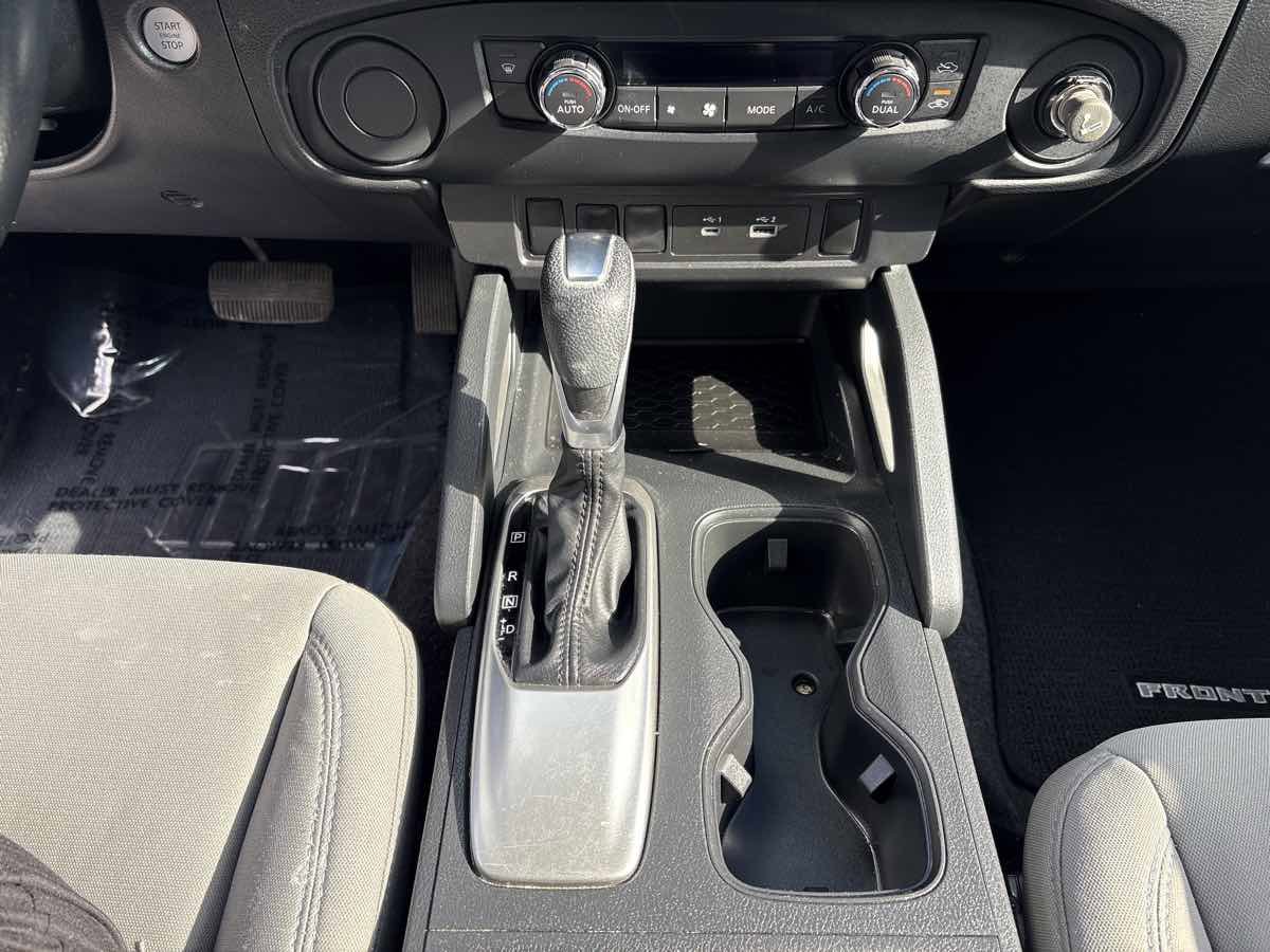 Used 2022 Nissan Frontier SV image 26