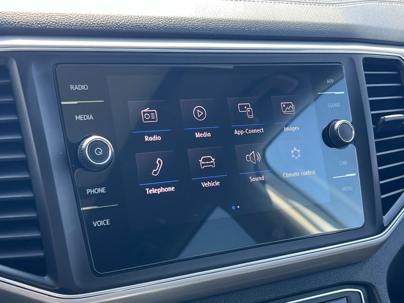 Used 2019 Volkswagen Atlas SE w/ Panoramic Sunroof Package image 13
