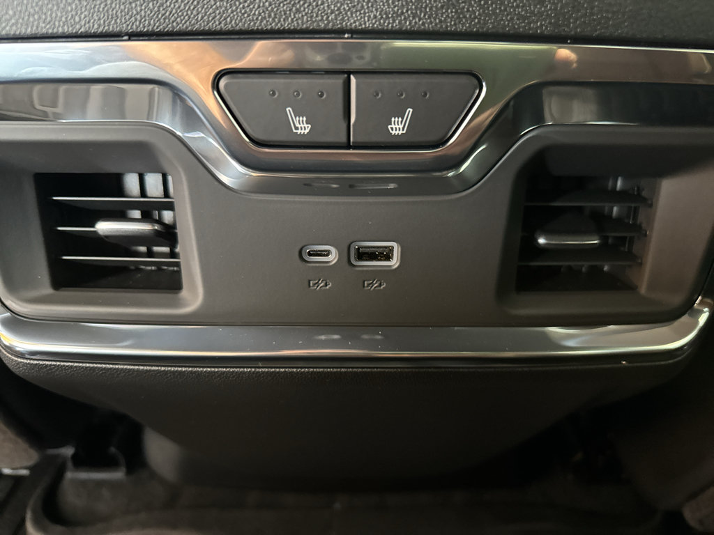 New 2026 GMC Sierra 2500 Denali Ultimate AWD/4WD image 16