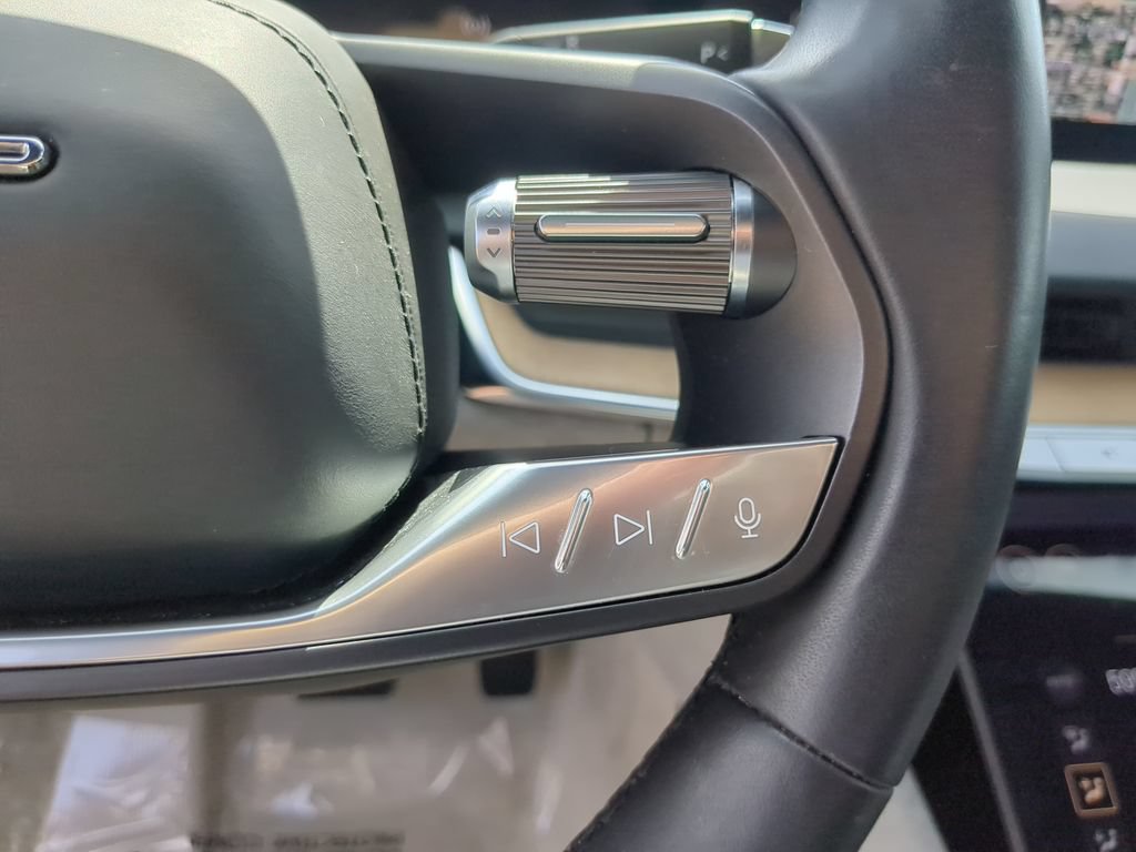 Used 2024 Lucid Air Touring AWD/4WD image 30