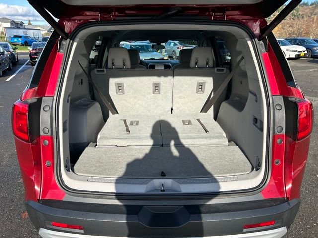 Used 2019 GMC Acadia SLE image 13