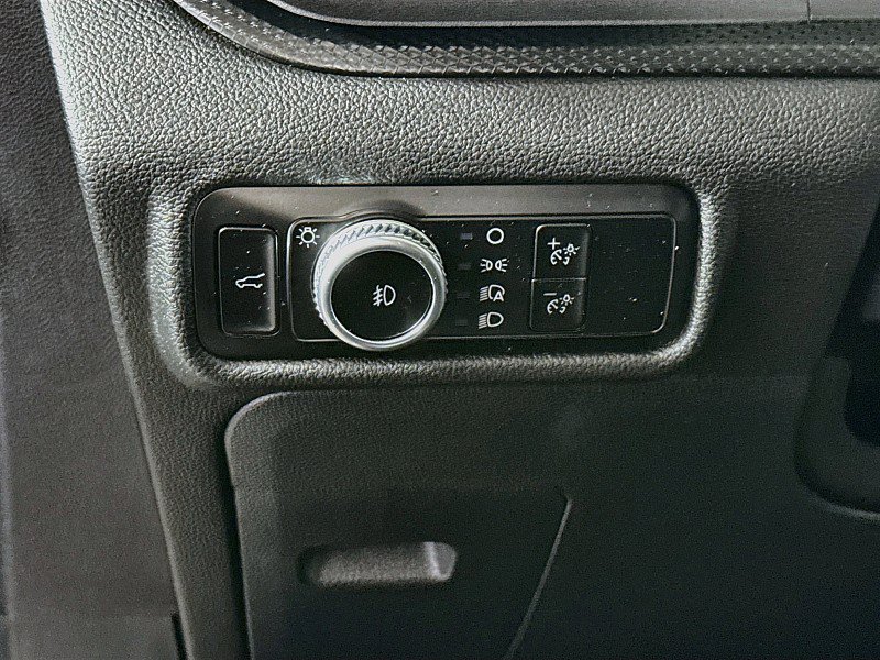 Used 2023 Ford Explorer ST-Line AWD/4WD image 10
