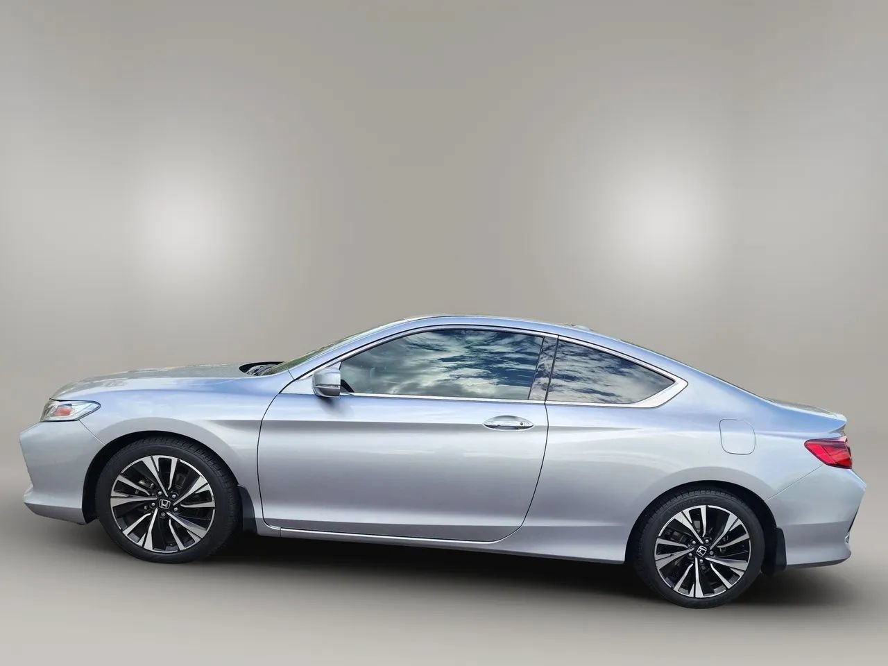 Used 2016 Honda Accord EX-L image 6