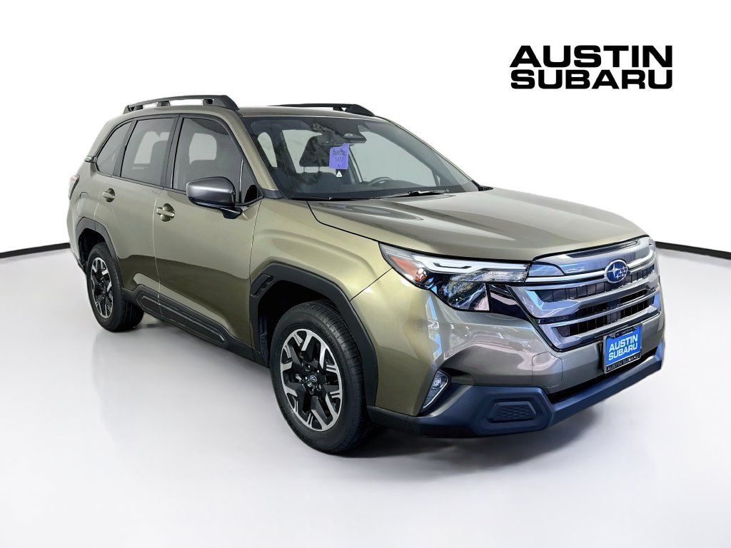 Used 2025 Subaru Forester Premium w/ Convenience Package #1