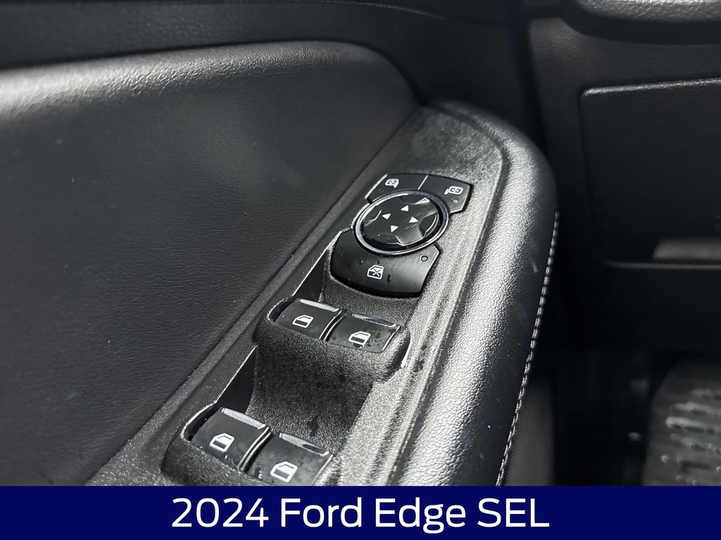 Used 2024 Ford Edge SEL image 26
