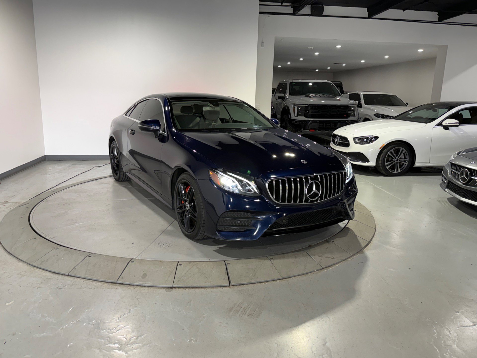 Used 2018 Mercedes-Benz E 400 4MATIC Coupe image 8