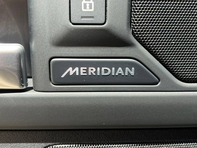 Used 2025 Land Rover Defender 110 S AWD/4WD image 15