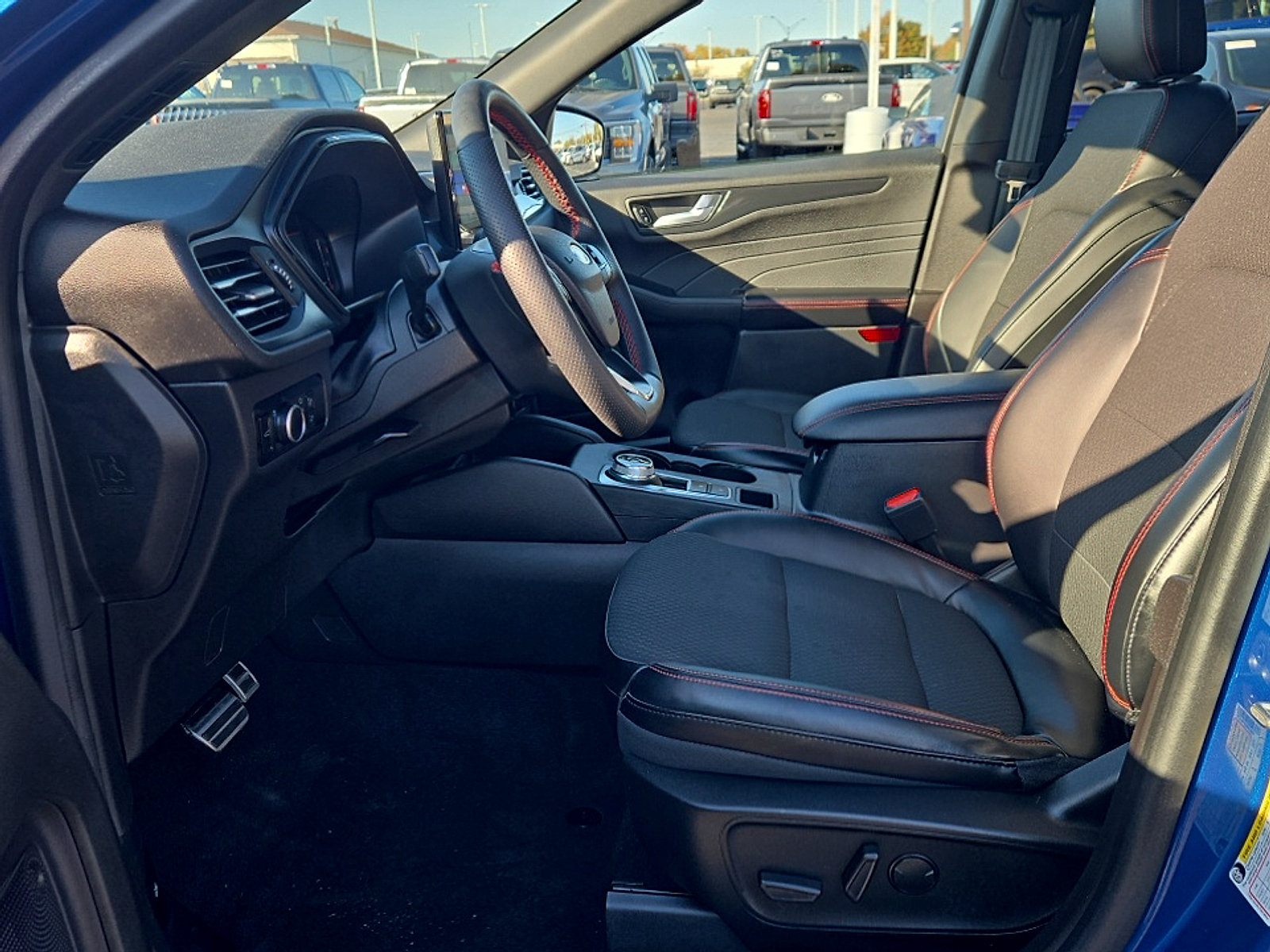 Certified 2023 Ford Escape ST-Line w/ Tech Pack #1 AWD/4WD image 11