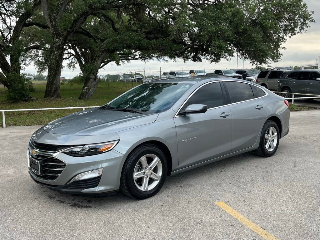 Used 2024 Chevrolet Malibu LS FWD image 1