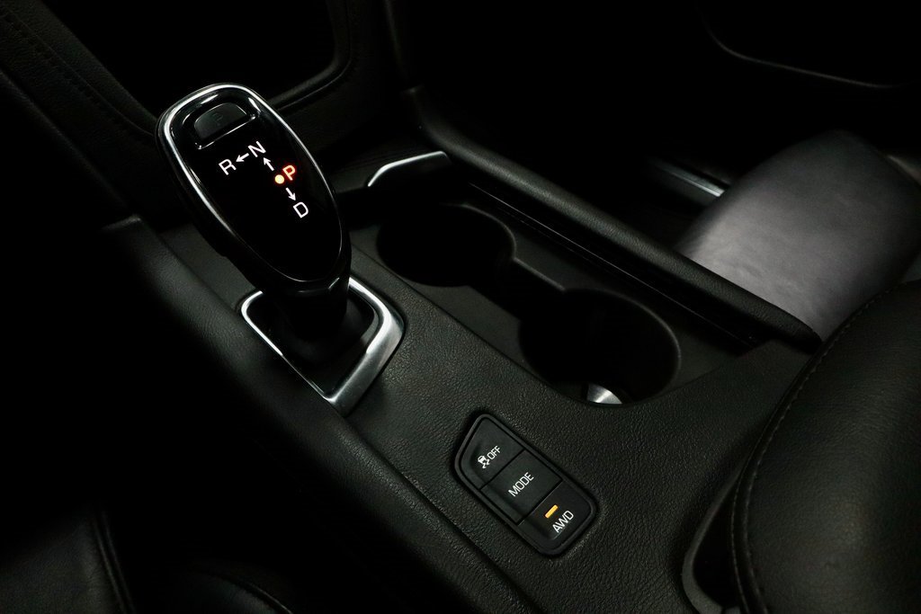 Used 2017 Cadillac XT5 Premium Luxury w/ LPO, Wheel Lock Package image 32